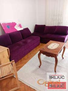 Garsonjera 33 m², Spens, Novi Sad, 3. sprat