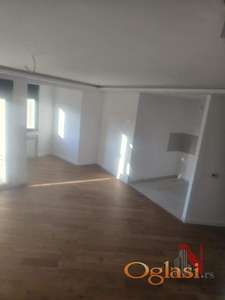 TROSOBAN NOV UKNJIZEN 209000E  MODERAN STAN!!!