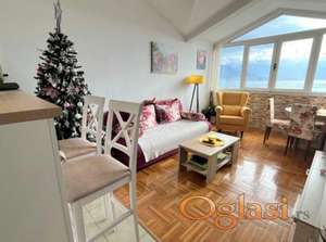 PRODAJE SE STAN 38m2 U BIJELOJ,M HERCEG NOVI, NA SAMOJ OBALI MORA