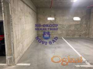 Garažno mesto u stambenom kompleksu na Novom Naselju!