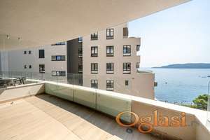 Jednosoban stan uz more u Rafailovićima