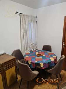 Izdavanje dvosobnog stana u Prešernovoj ulici kod Autokomande – odlična lokacija