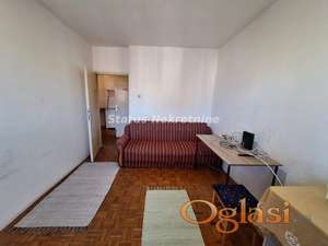 DELIMIČNO NAMEŠTEN ILI NAMEŠTEN MANJI DVOSOBAN STAN STAN 30M2 LIMAN 3