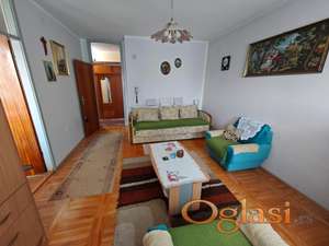 Izdaje se Jednosoban Namešten Stan U Rumi – Centar, 40 m²