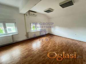 Prodaje se kuca u Petrovaradinu