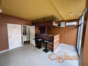 Višenamenski lokal 99m2 Salajka