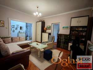 BLIZINA KEJA I IZVRŠNOG VEĆA, 98m2, Četvorosoban može i za Poslovnu delatnost