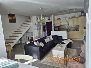 Izdaje se fantastičan četvorosoban duplex na odličnoj lokaciji na Bulevaru