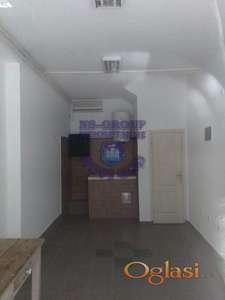 Lokal u centru Novog Sada 18m2.