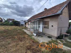 Begeč-Prizemna Kuća 49 m2 na Placu 820 m2 u Urbanom delu-065/385 8880