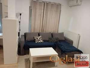 Jednoiposoban stan 38 m², Centar, Novi Sad, 1. sprat