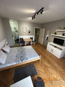 STAN - NOVI SAD - CENTAR - 25m2 - 98000 evra
