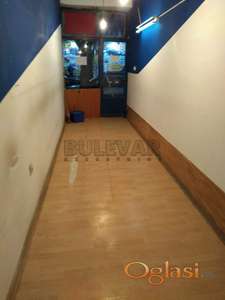 Izdaje se lokal u centru Aleksinca, 27m2
