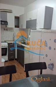 Izdaje se stan na Paliluli