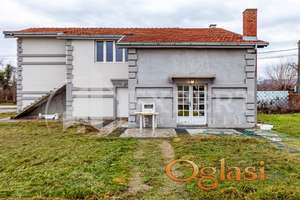 Kuća sa placem Gornje Međurovo