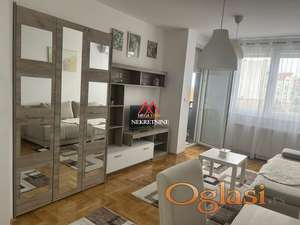 🏡 Lepo opremljena garsonjera – Salajka, Karađorđeva ulica
