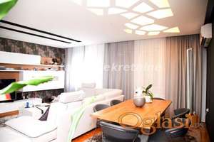 Lux stan sa  PM u extra zgradi