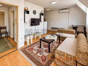 Izdaje se jednoiposoban stan u blizini Starog groblja, 38m2