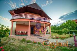 IMANJE SA PRELEPOM KUĆOM NA BANSTOLU - 3140m2 plac