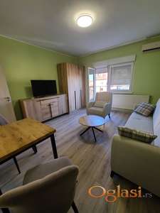 Renoviran jednoiposoban stan - 33m2 - Bul. Kralja Petra Prvog
