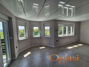 Novi Sad, Veternik - Kuća 257 m2 na placu od 406m2 