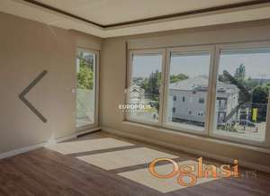 Izuzetan 3.5 stan u modernoj novogradnji ID#8623