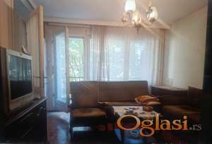 Odlican stan sa dva sanitarna cvora i velikom terasom!