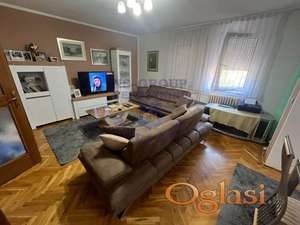 Trosoban stan na Novom Naselju