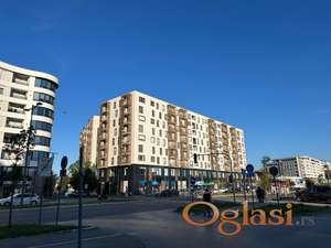 VELIKO GARAŽNO MESTO 17m2 SA PROSTOROM ZA ODLAGANJE, BLOK D