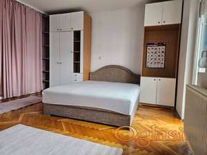 Dvosoban stan 54m Bul. Cara Lazara Pet friendly