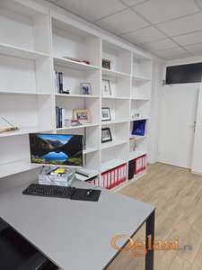 KANCELARIJA U BLIZINI BULEVARA