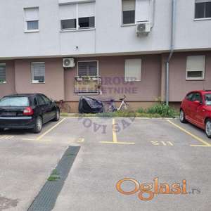 Na prodaju parking mesto na Petrovaradinu.