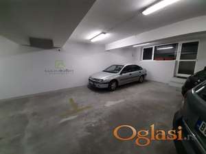 Garažno mesto u Dubljanskoj