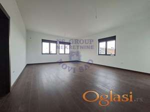 Odlican porodican u novogradnji!