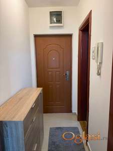 NAMEŠTENA GARSONJERA-USELJIVA OD 01.01.2026