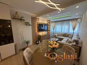 INVESTICIONA PRILIKA • 42 + 25 m² • DVE NEZAVISNE CELINE - ULAZI SA POSEBNIH SPRATOVA -