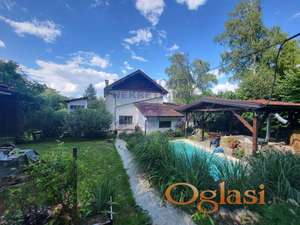 Odlicna kuca u Rakovcu