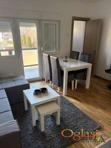  KOMPLETNO NAMEŠTEN DVOSOBAN STAN NA PETROVARADINU