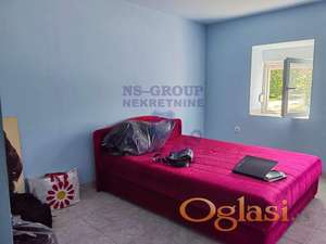 Prizemna kuća u Begeču!