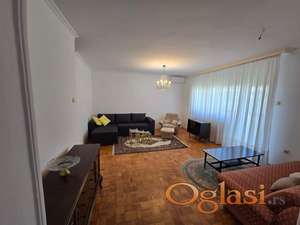 NOVI SAD,GRBAVICA,TROIPOSOBAN NAMESTEN ODMAH USELJIV-600 E