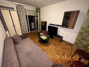 Garsonjera - 29m2 - Grbavica