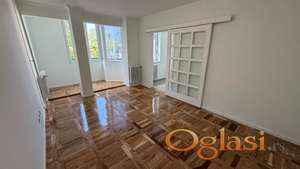 Top ponuda, kompletno renoviran