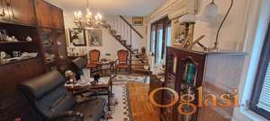 PRODAJA - Dupleks u blizini Izvršnog veća