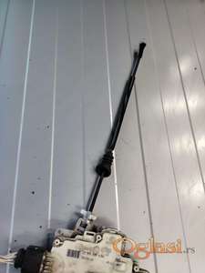 Pasat b7 sajla od centralne brave do unutrašnje zadnja leva