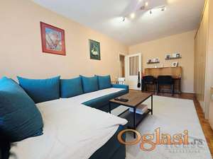 STAN - NOVI SAD - CENTAR - 75m2 - 210000 evra