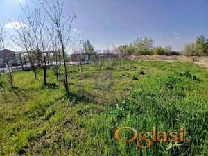 Na prodaju plac u Veterniku