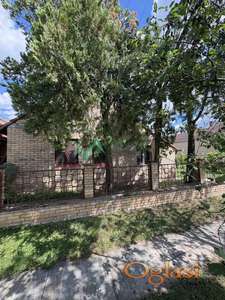 Porodična kuća u Rumenci sa placem površine 1321m2 (šifra oglasa:3000264)