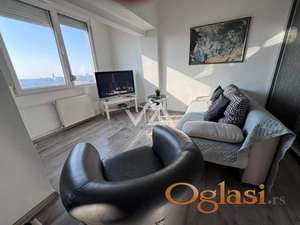 Izdaje se 3.0 stan, Stari grad (Centar)