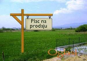 Prodaje se plac sa dve kuce u Pancevu