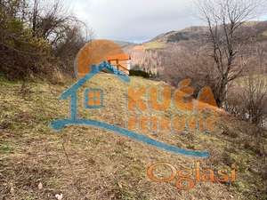 Atraktivan  plac  pored  puta, na  Kopaoniku, kod hotela  Junior,  336 m2